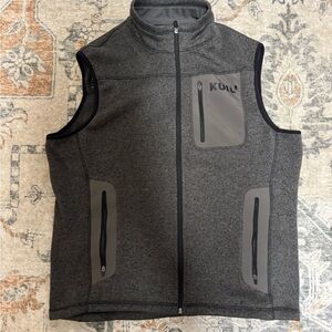 KUIU Men's Charcoal Gray Vest